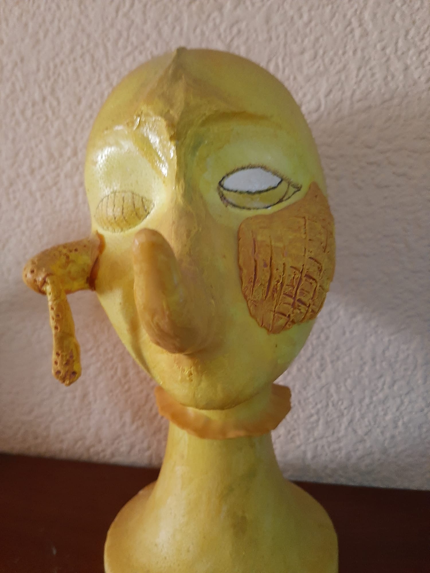 La mujer avispa